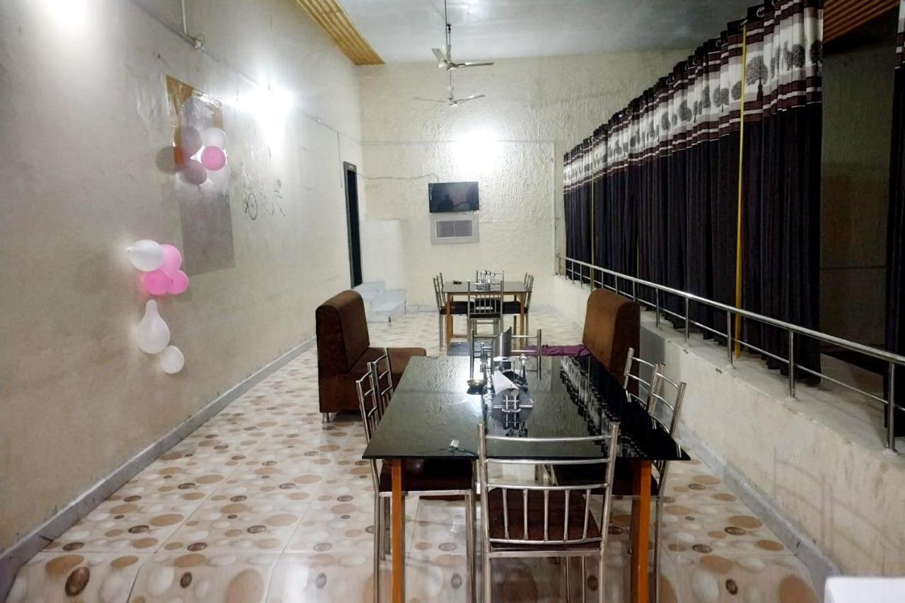 Hotel Kumkum Chhaya Panna Exterior photo
