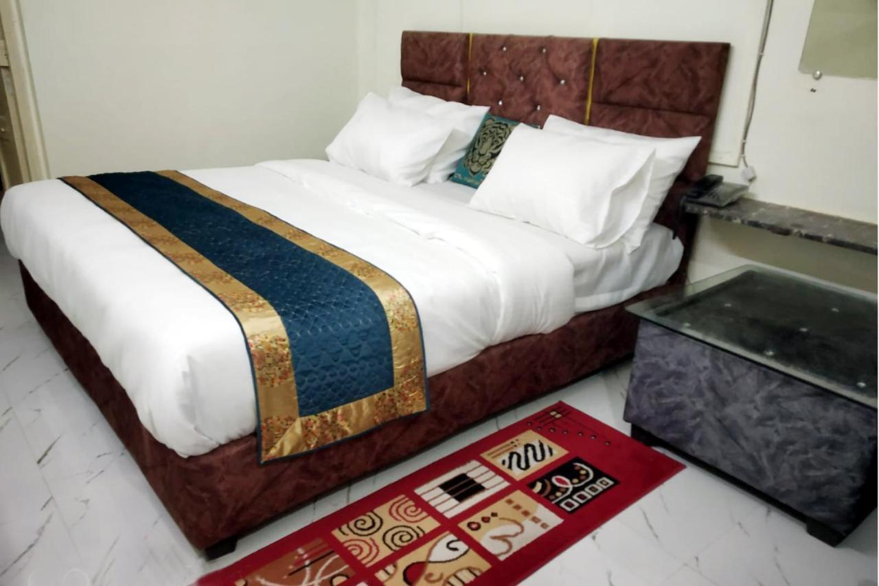 Hotel Kumkum Chhaya Panna Exterior photo